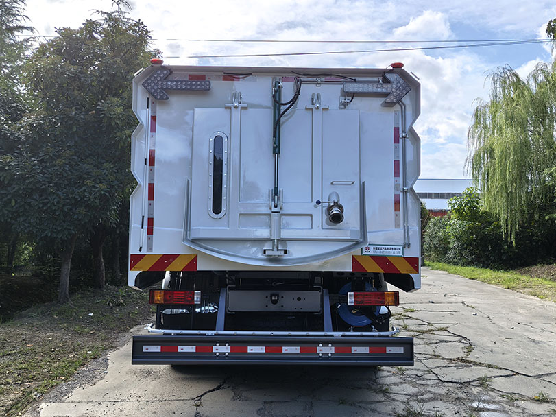 伊茵牌XBL5180TXSSX6洗掃車公告圖片