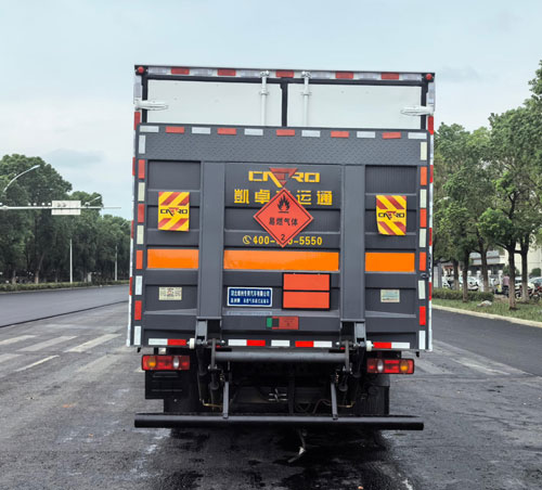 圣洲牌LVZ5121XRQDFV6易燃?xì)怏w廂式運(yùn)輸車公告圖片