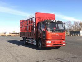 解放牌CA5160CCYP62K1L4E6倉柵式運(yùn)輸車