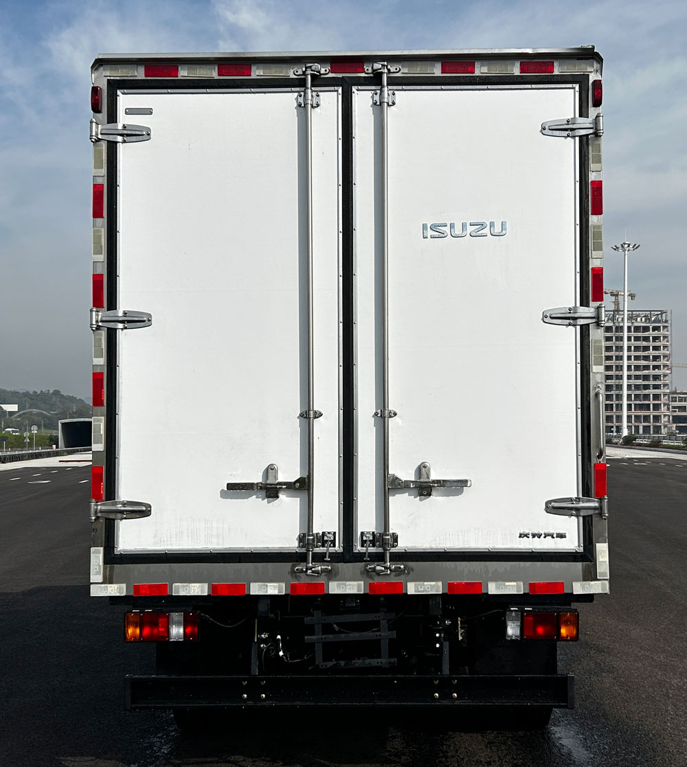 慶鈴牌QL5043XLCBUHAJ冷藏車(chē)公告圖片