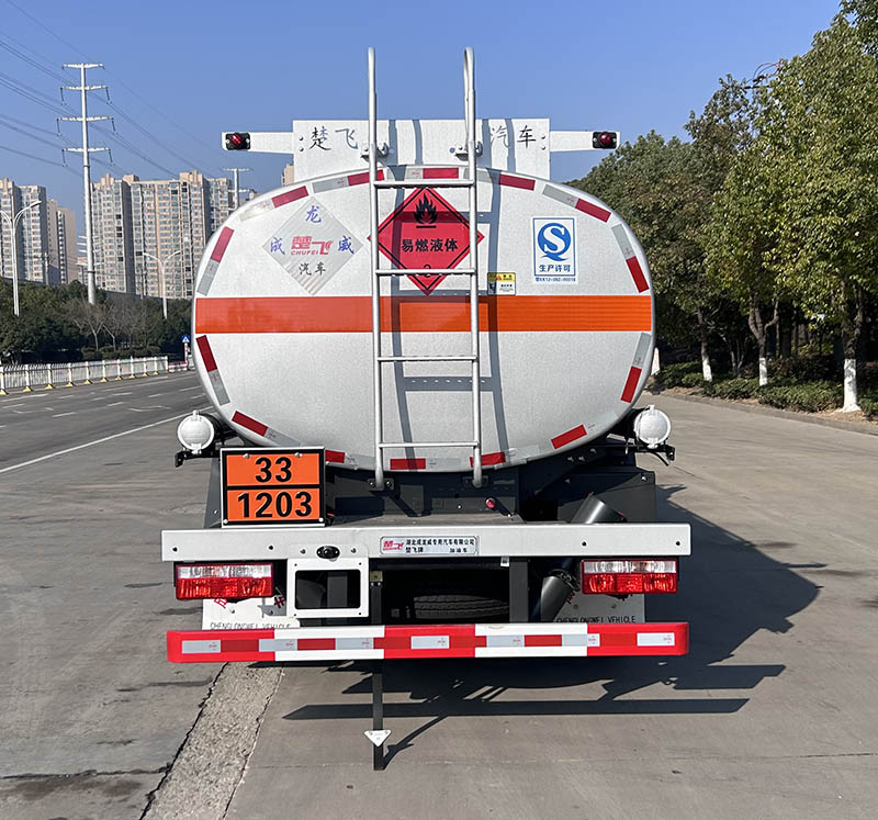 楚飛牌CLQ5120GJY6E加油車公告圖片