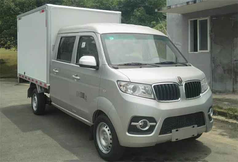 金杯牌JKC5030XXY-SS6FL1廂式運輸車