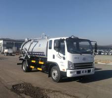 吸污车