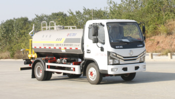 洒水车