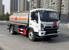 東風(fēng)股份多利卡D7 CLQ5122GYY6E運(yùn)油車