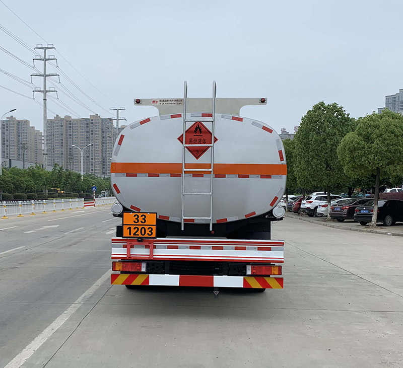 楚飛牌CLQ5260GYY6D運油車公告圖片