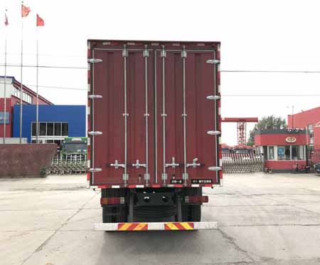 解放牌CA5250XXYP62K1L5T3A2E6廂式運(yùn)輸車公告圖片