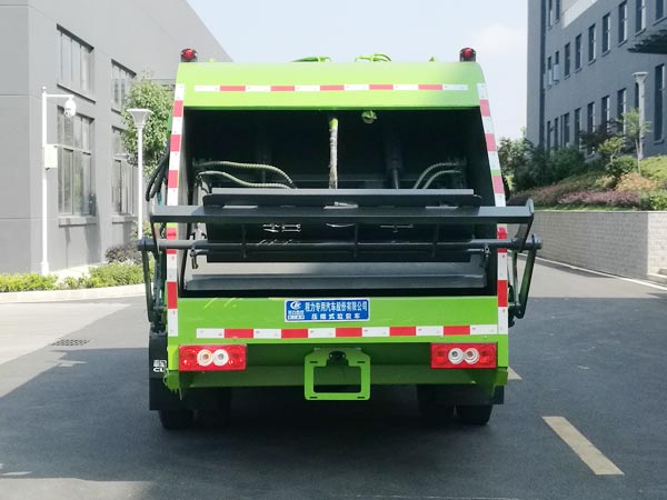 壓縮式垃圾車圖片