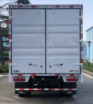 解放牌CA5120XXYP40K42L3E6A84廂式運(yùn)輸車公告圖片