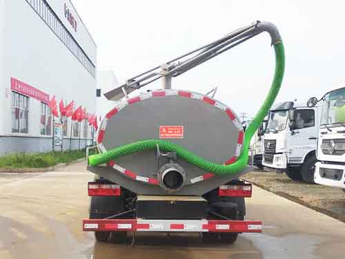 東風(fēng)股份多利卡D6 KLF5070GXEE6吸糞車公告圖片