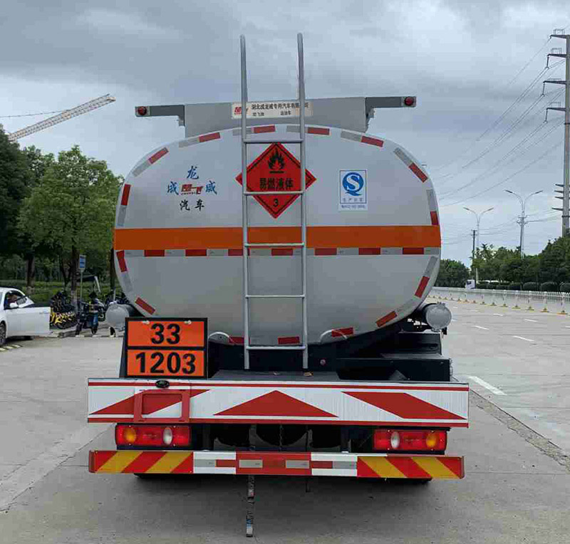 運(yùn)油車圖片