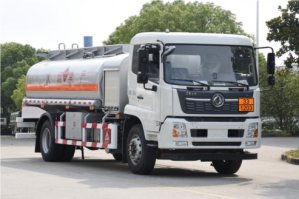 加油车