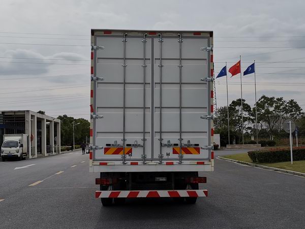 豪沃牌ZZ5167XXYK511JF1廂式運(yùn)輸車公告圖片