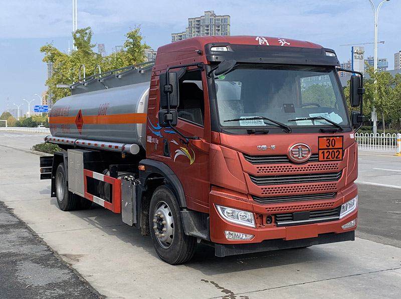 楚飛牌CLQ5180GYY6CA運油車