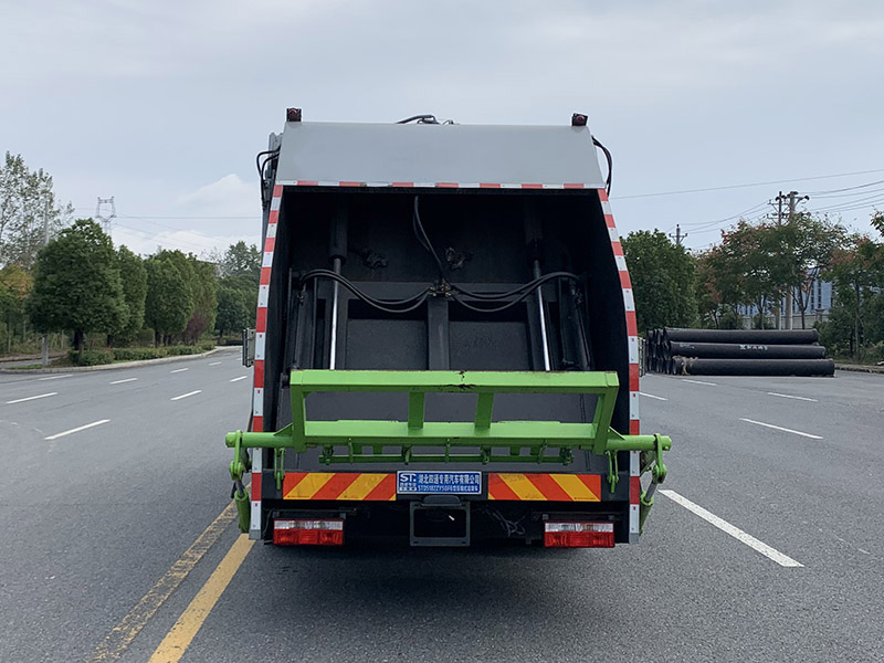 豐霸牌STD5182ZYSGF6壓縮式垃圾車公告圖片
