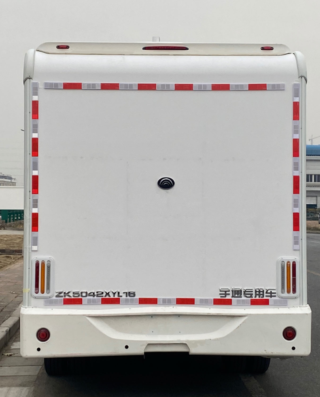 宇通牌ZK5042XYL16醫(yī)療車公告圖片