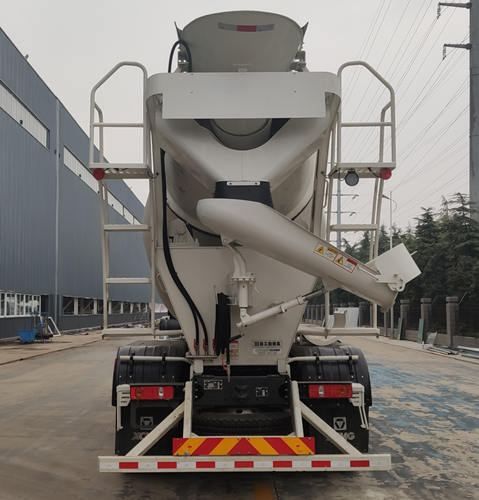 徐工牌XZS5318GJBC7N混凝土攪拌運(yùn)輸車公告圖片