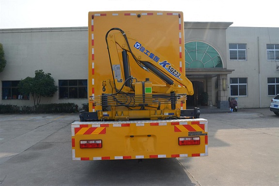 鈞天牌JKF5180XXH6EQ救險(xiǎn)車公告圖片