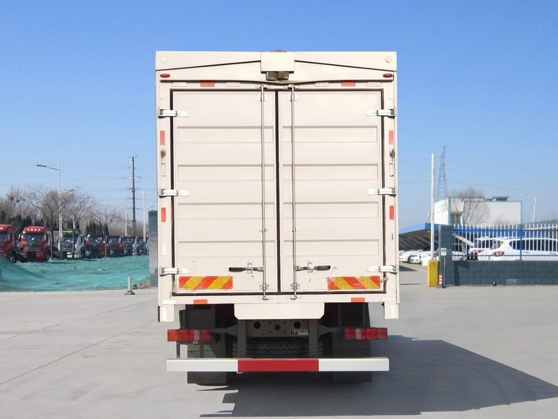 豪沃牌ZZ5187XYKK601JF1翼開啟廂式車公告圖片