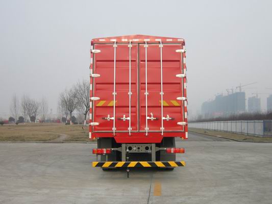 豪沃牌ZZ5317CCYV466JF1L倉柵式運(yùn)輸車公告圖片