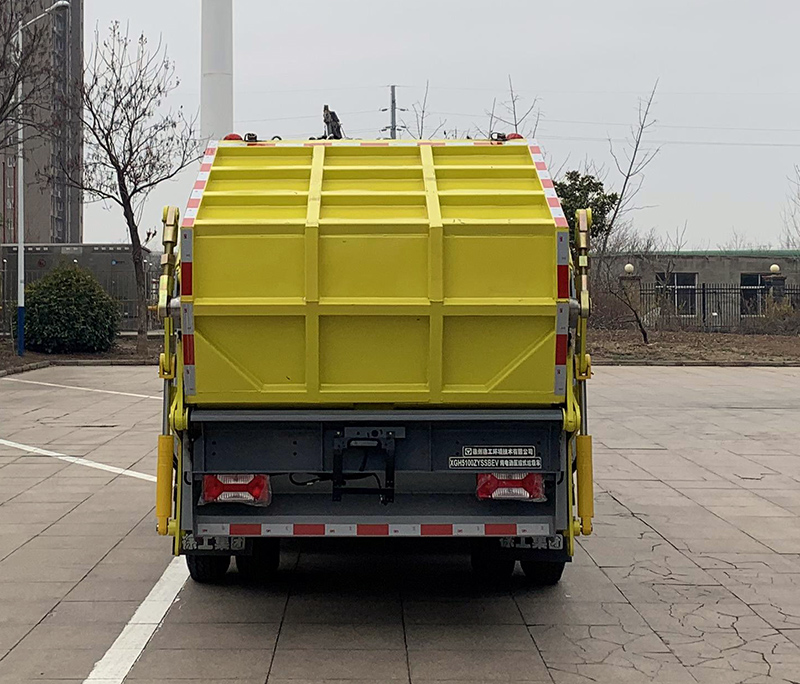 徐工牌XGH5100ZYSSBEV純電動壓縮式垃圾車公告圖片