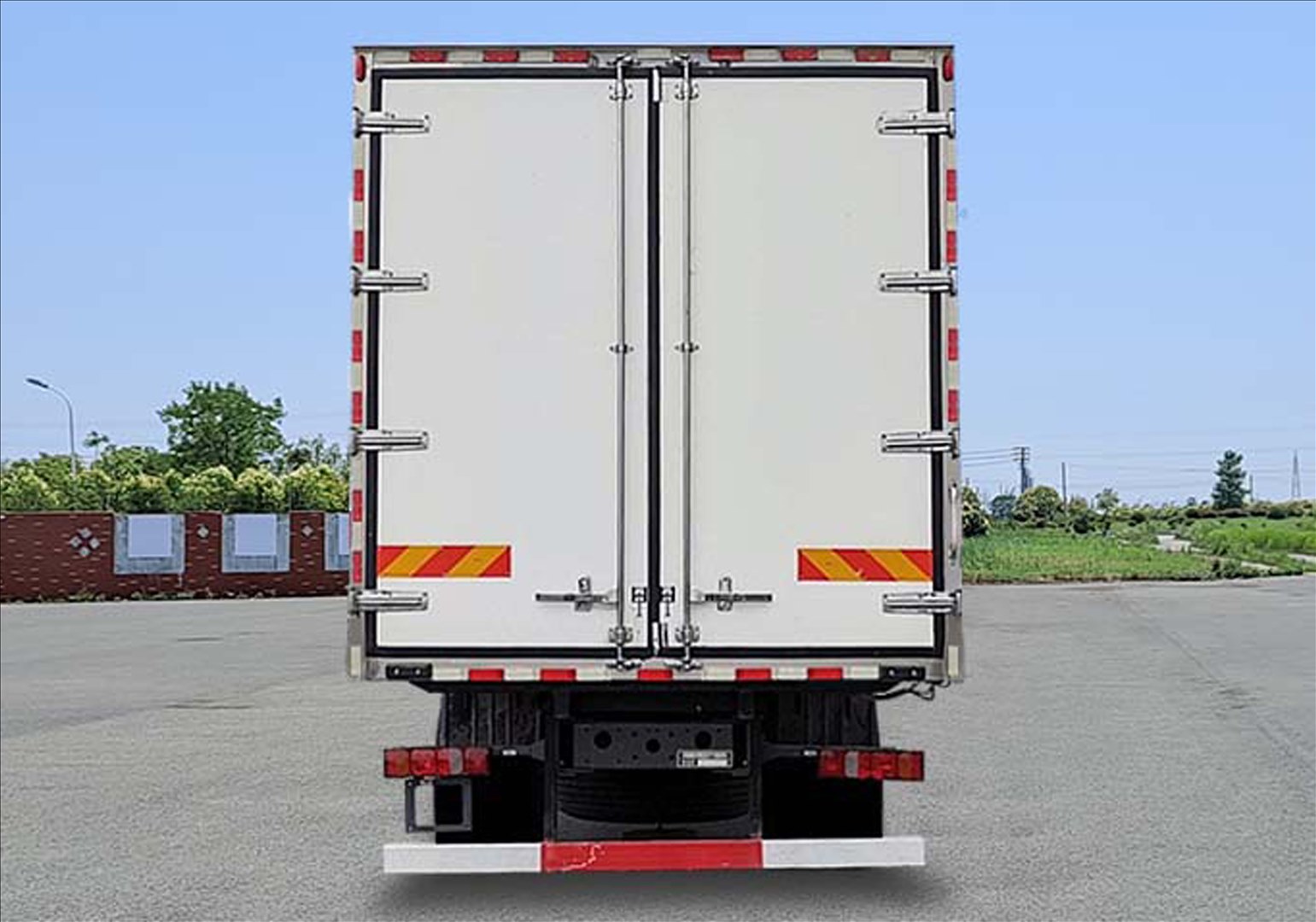 豪沃牌ZZ5257XLCN56CJF1冷藏車公告圖片