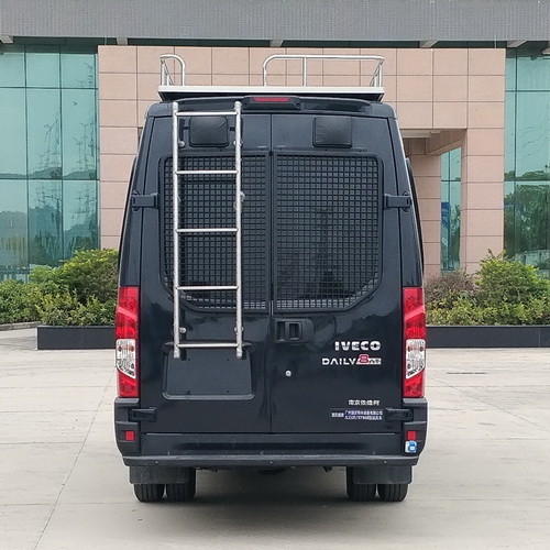 捷厲盛牌JLS5057XYB6B運(yùn)兵車公告圖片