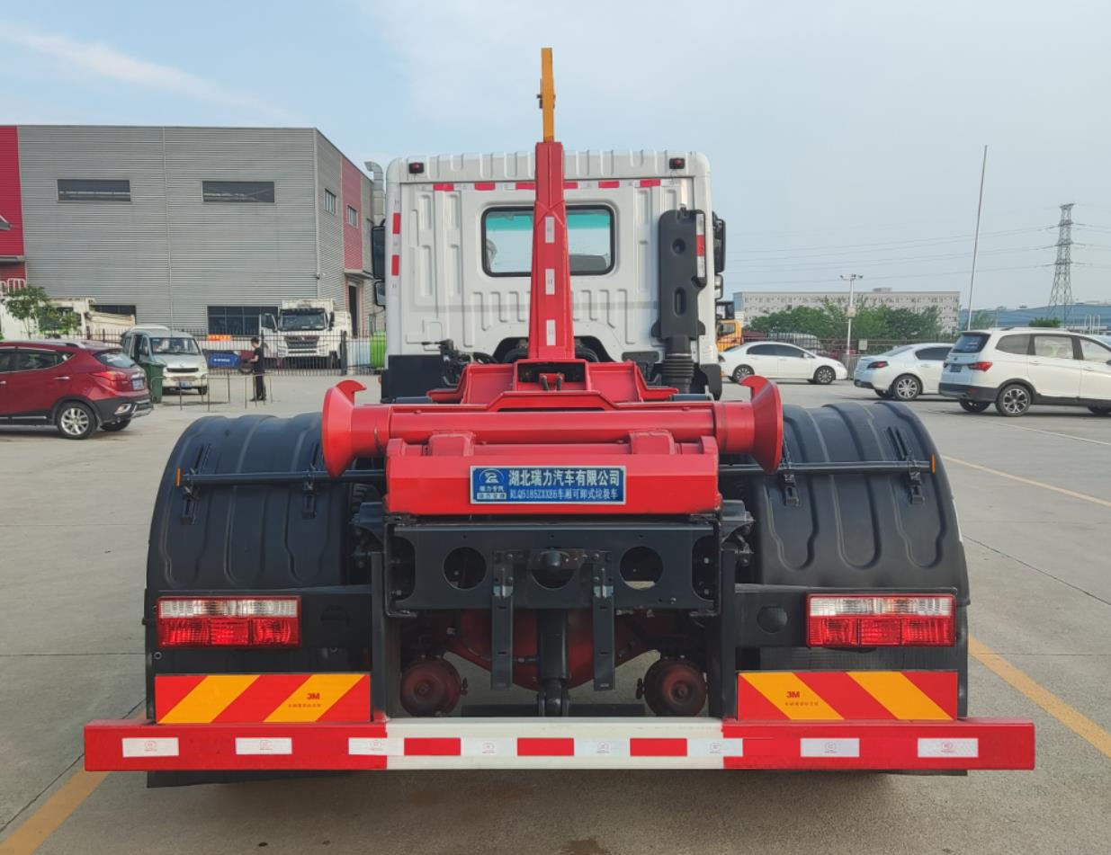 瑞力星牌RLQ5185ZXXE6車廂可卸式垃圾車公告圖片