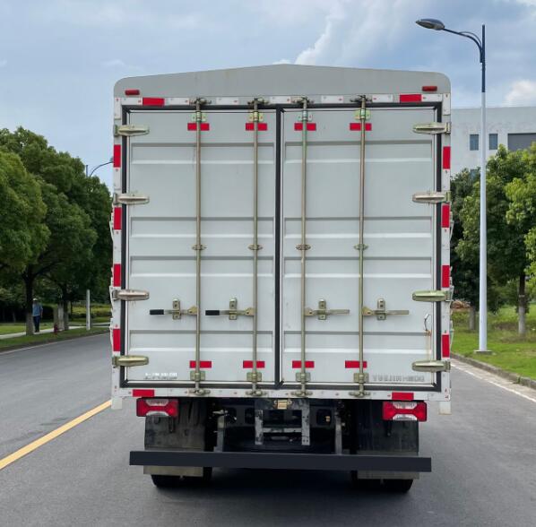 躍進牌SH5113CCYZFDDWZ2倉柵式運輸車公告圖片