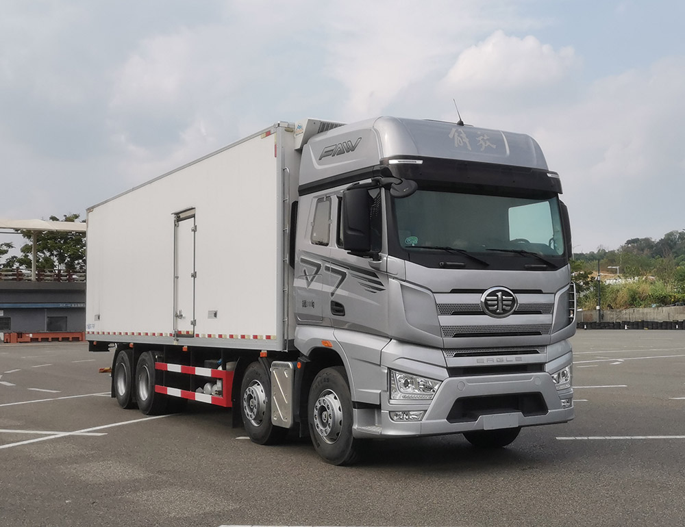 解放牌CA5310XLCP77K24T4E6冷藏車