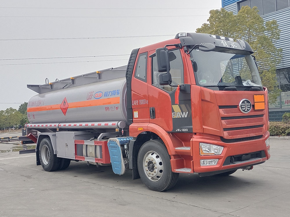 程力牌CL5180GJYC6加油車(chē)