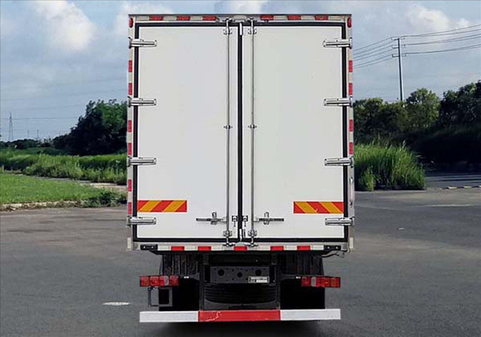 豪沃牌ZZ5187XLCN711KF1冷藏車公告圖片