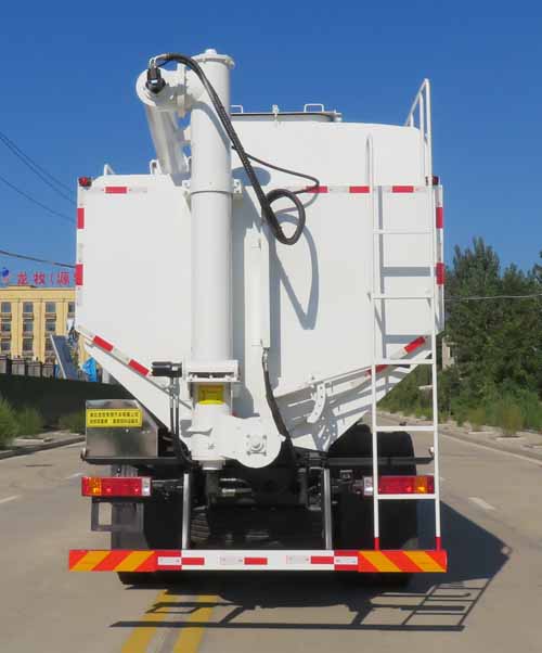 龍牧雙星牌LMX5252ZSLSX6散裝飼料運輸車公告圖片