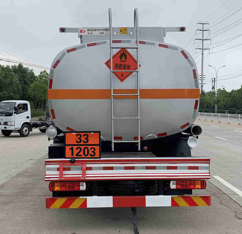 楚飛牌CLQ5262GYY6CA運油車公告圖片