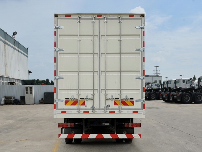 豪沃牌ZZ5127XXYK601JF1廂式運輸車公告圖片