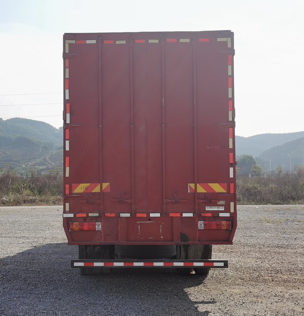 乘龍牌LZ5312XXYH7FC1廂式運(yùn)輸車公告圖片