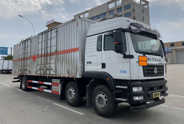 楚勝牌CSC5266XRYZ6易燃液體廂式運(yùn)輸車