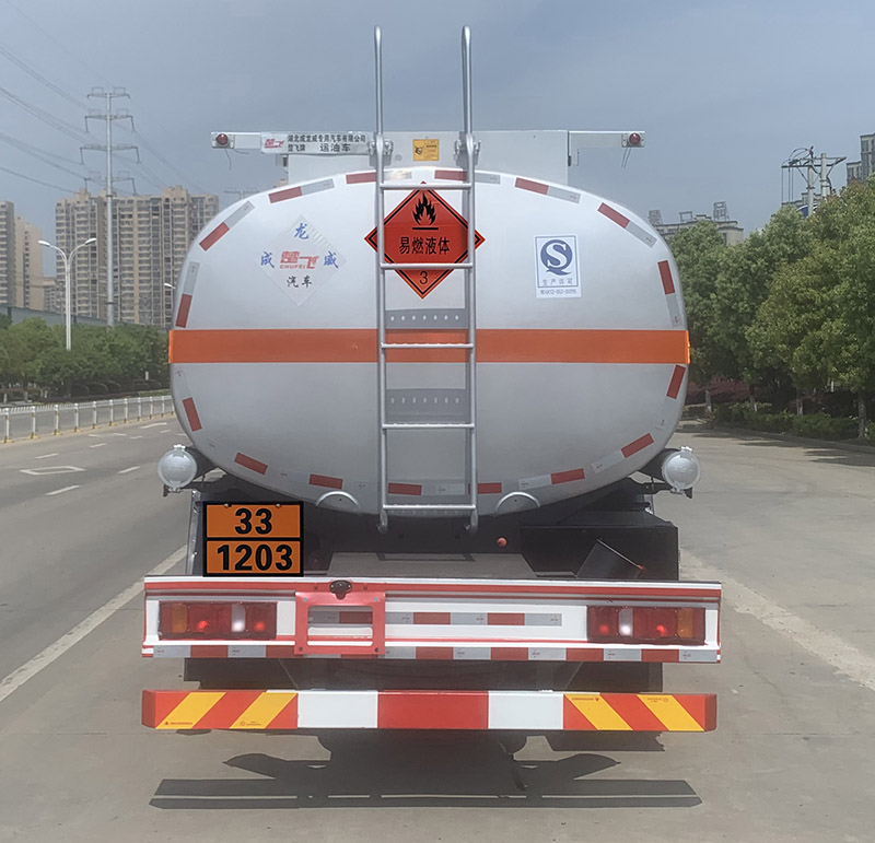 楚飛牌CLQ5264GYY6ZZ運(yùn)油車公告圖片