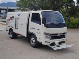 福龍馬牌FLM5040TYHFSBEV純電動(dòng)路面養(yǎng)護(hù)車