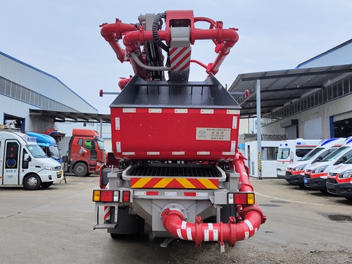 星通牌XTP5188THBBJ6混凝土泵車公告圖片