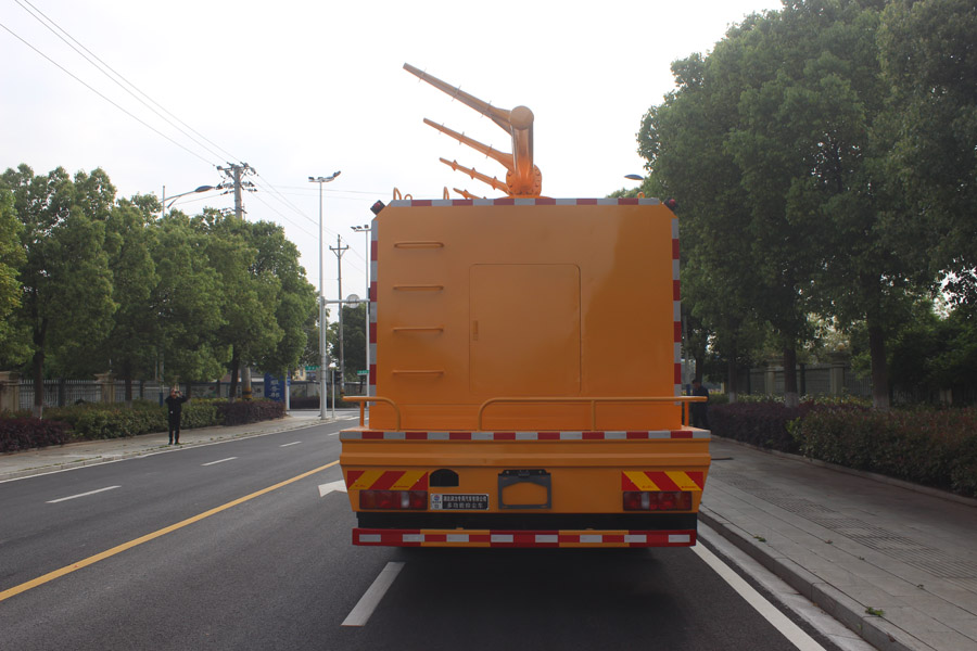 潤(rùn)知星牌SCS5253TDYZZ6多功能抑塵車公告圖片