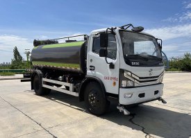 绿化喷洒车