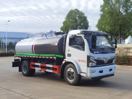 吸粪车