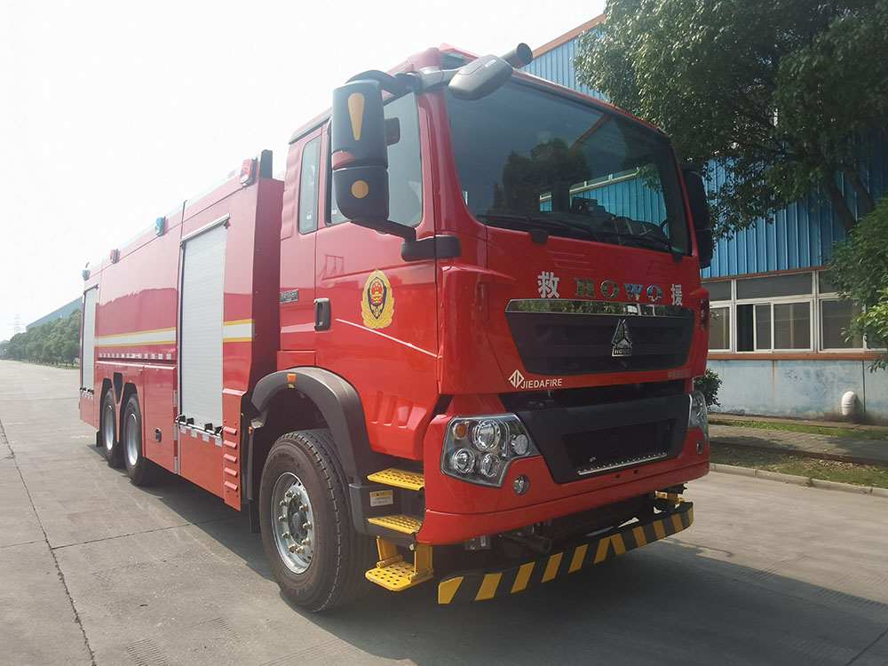 SJD5310JXFJP18/HWA型举高喷射消防车图片