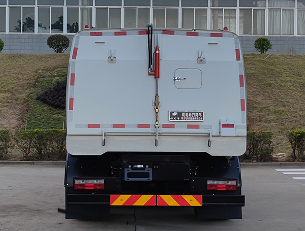 福龍馬牌FLM5121TSLDTBEV純電動掃路車公告圖片