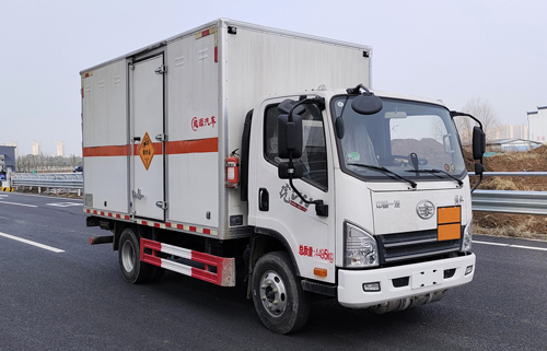 百捷牌QYY5045XQYCA6爆破器材運輸車公告圖片