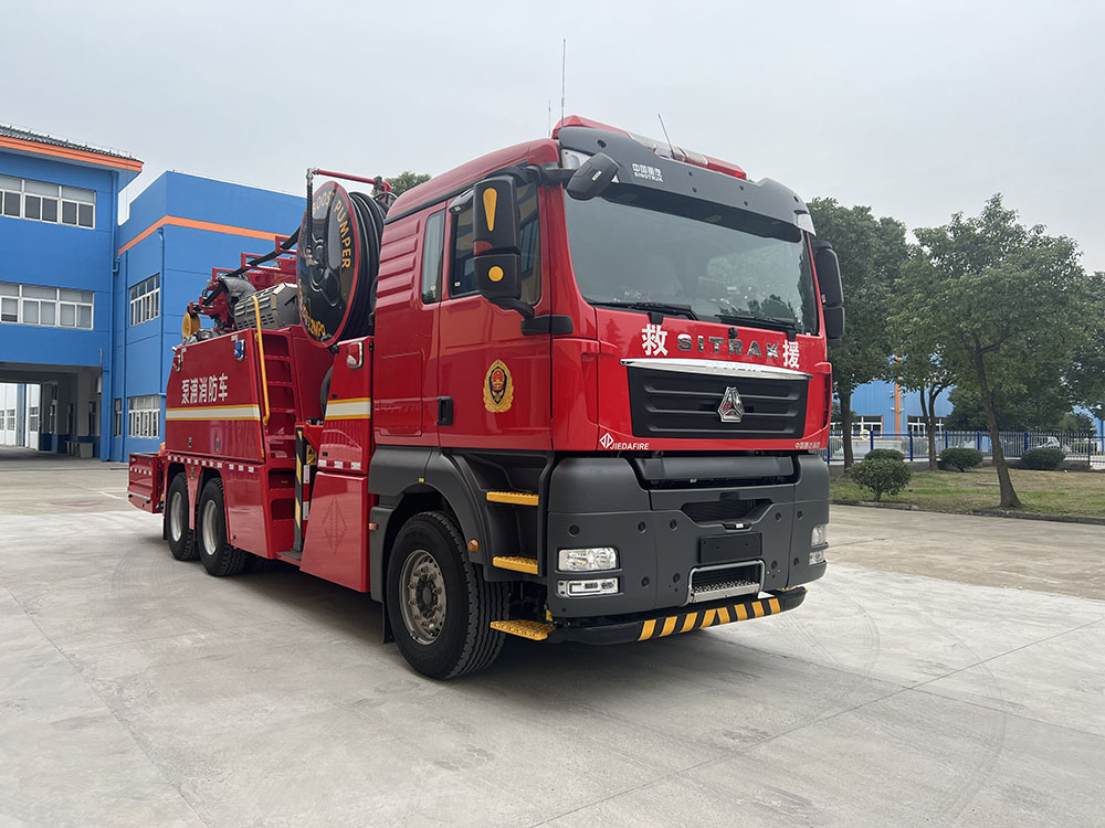 SJD5300TXFBP400/YDXZSDA型泵浦消防车图片