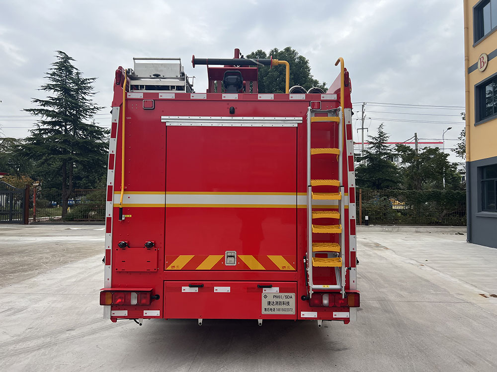 捷达消防牌SJD5173GXFPM60/SDA泡沫消防车公告图片