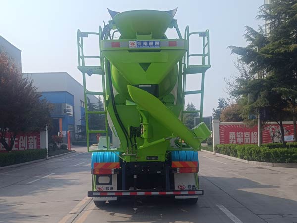 骏通牌JF5310GJB306SXB3混凝土搅拌运输车公告图片