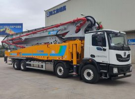 徐工牌XZS5462THBN混凝土泵车